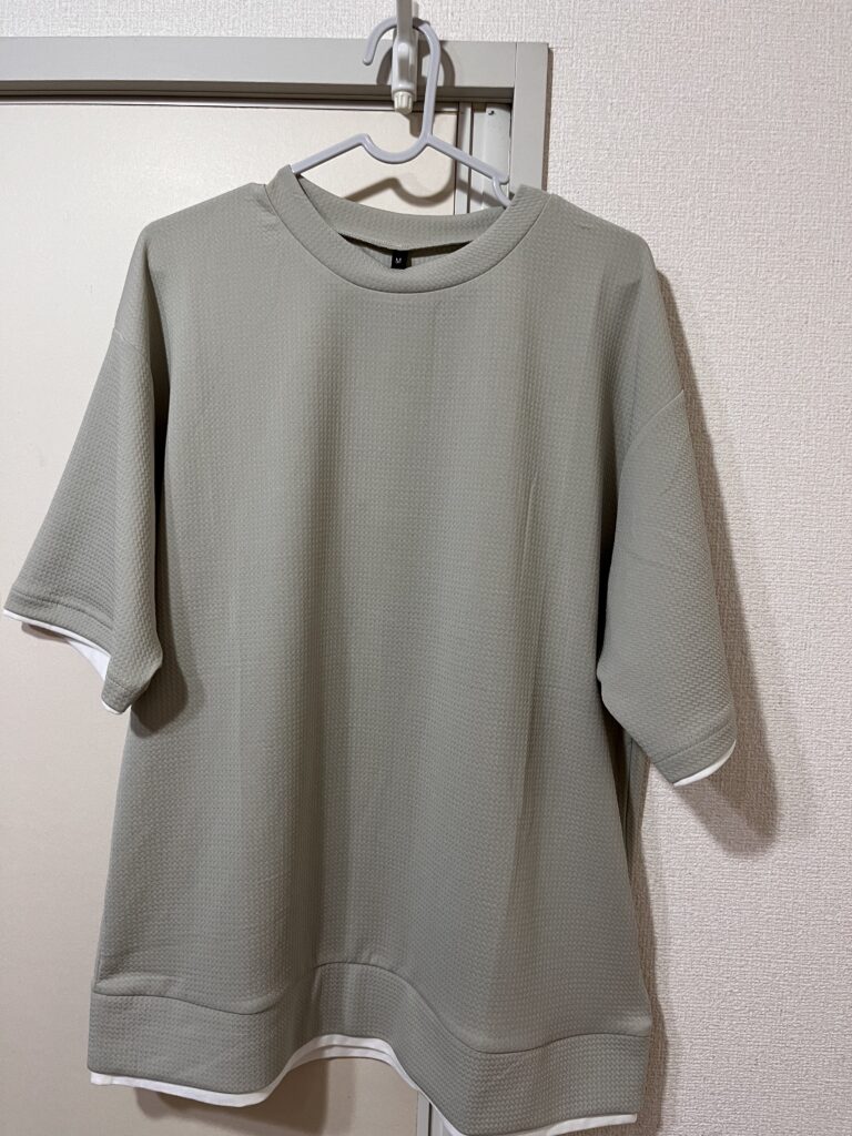 cocaのメンズライトエンボスTシャツの全体写真