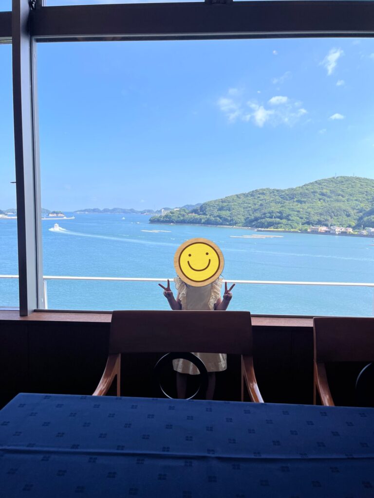 鳥羽シーサイドホテルの朝食会場から見える海の景色。
